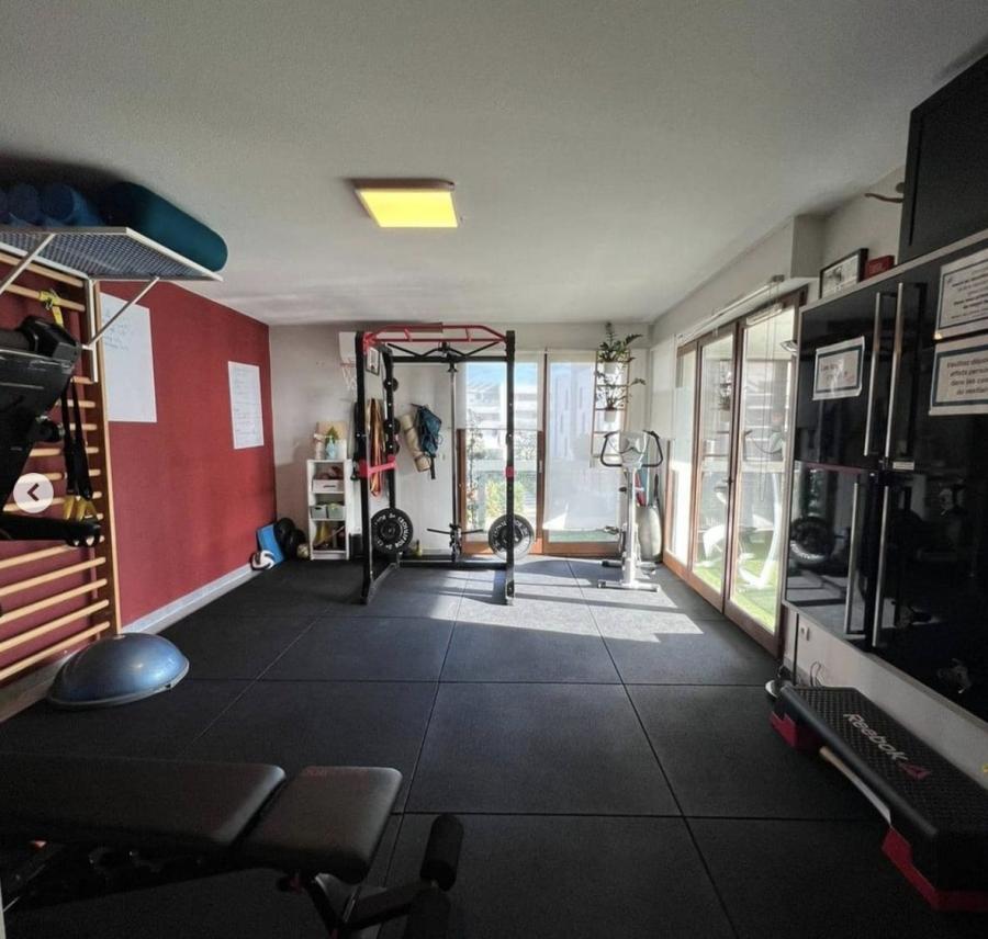 30 mm - Dalle amortissante caoutchouc 1 mètre x 1 mètre de Sport - Musculation - Crossfit - Noir