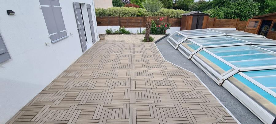 Dalle de terrasse composite – 60x60cm – couleur « NUTS »