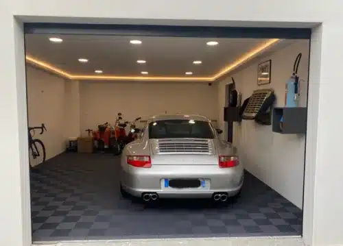 Sol 3D en PVC en ancdalle avec une porche carrera