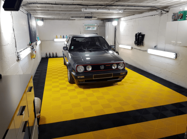 Sol pour garage automobile