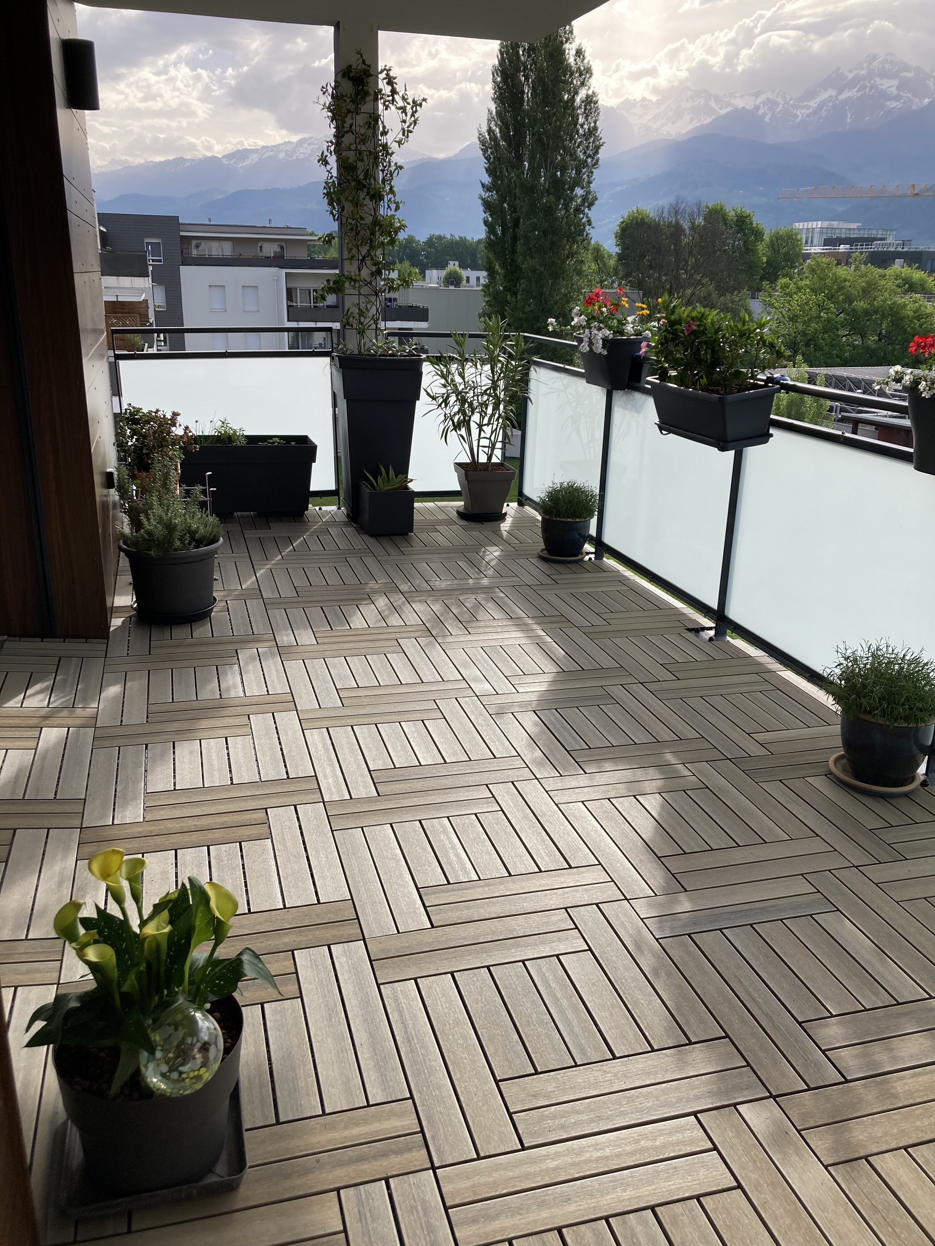 Terrasse en dalle composite effet bois